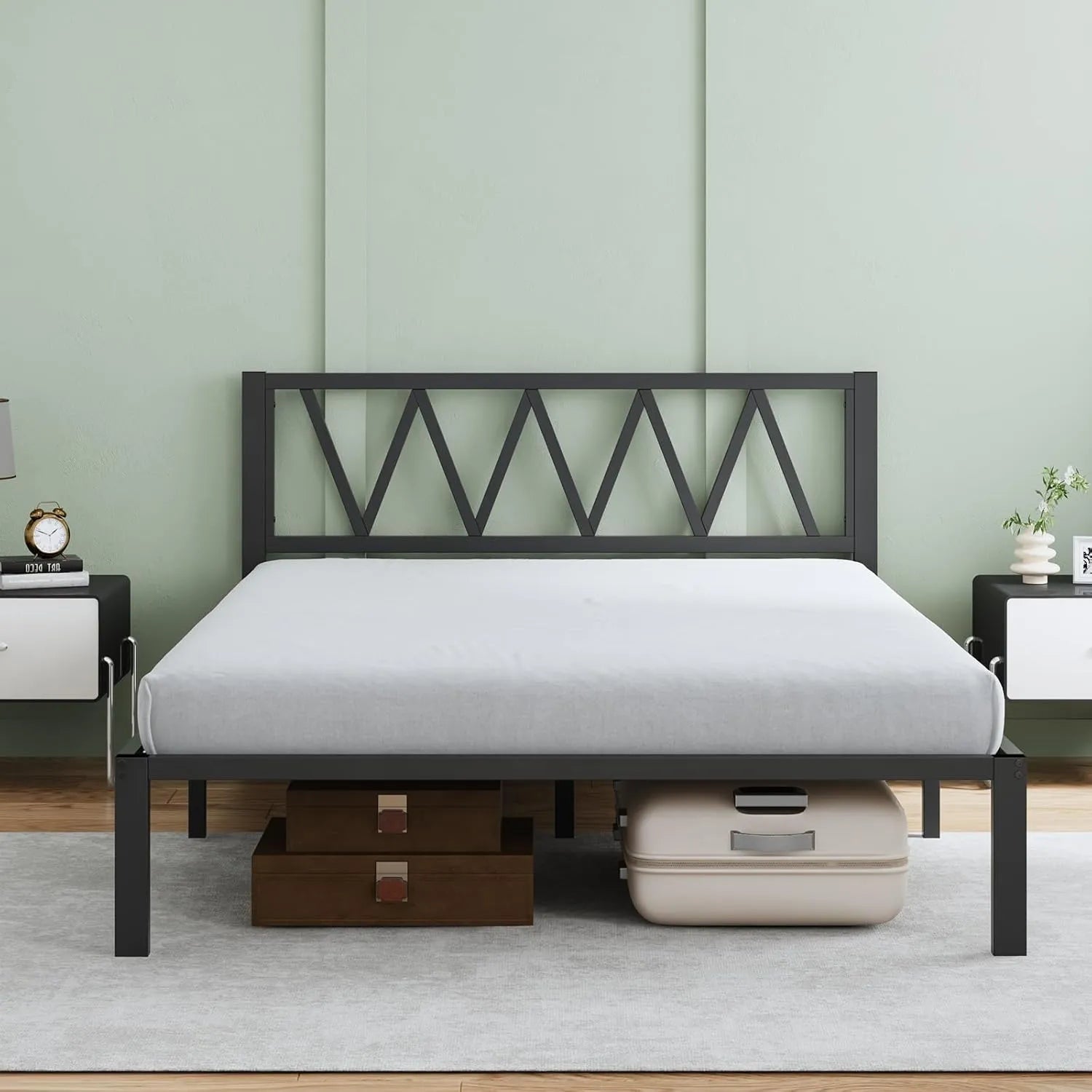 Zigzag Metal Bed